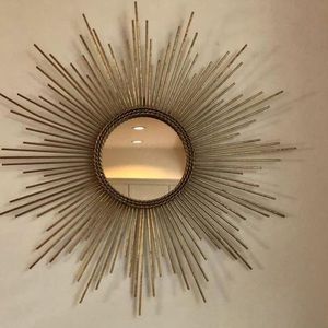 Meet your Posher, Daniela